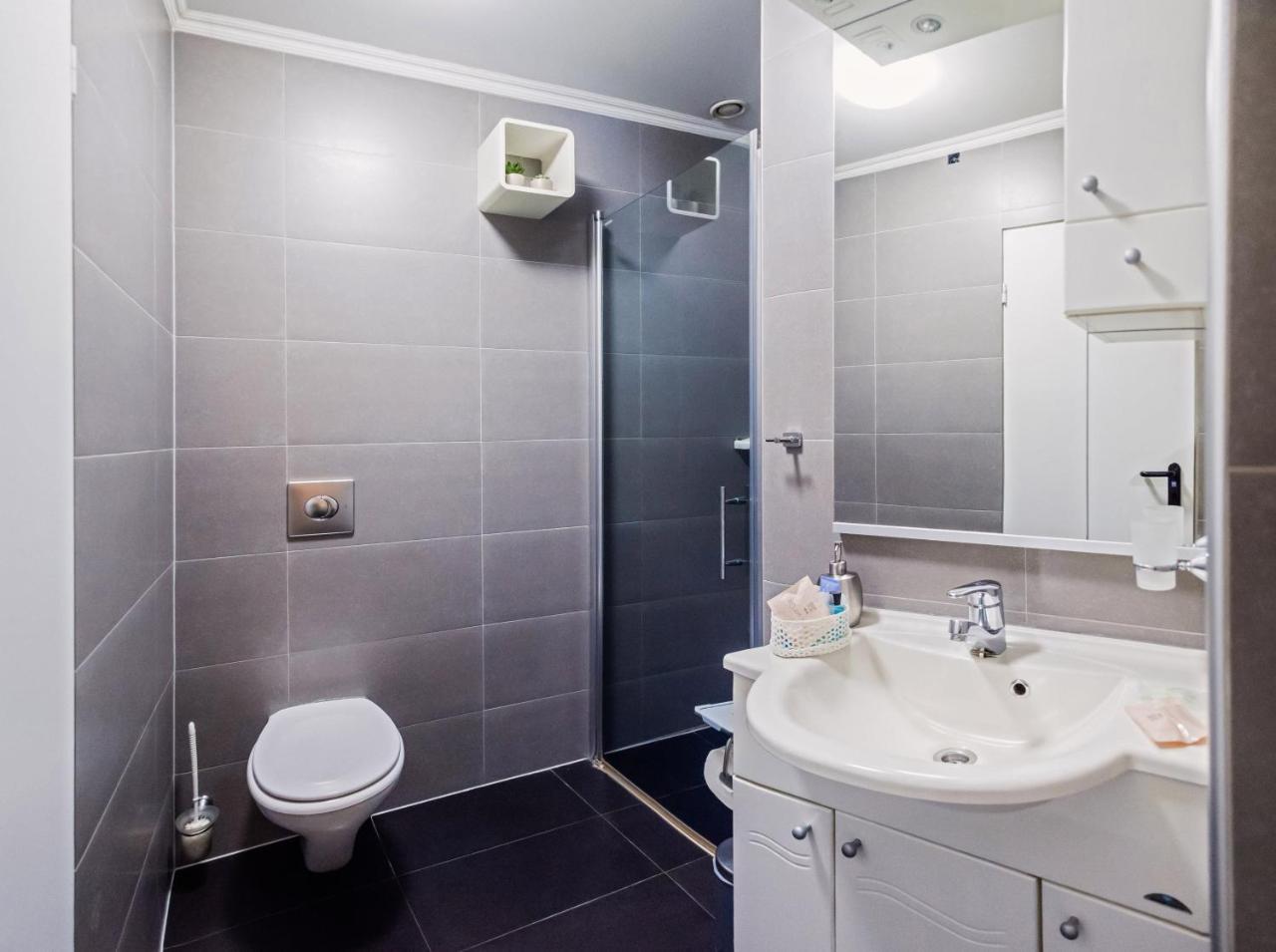 Rooms Verde Petrovče Dış mekan fotoğraf
